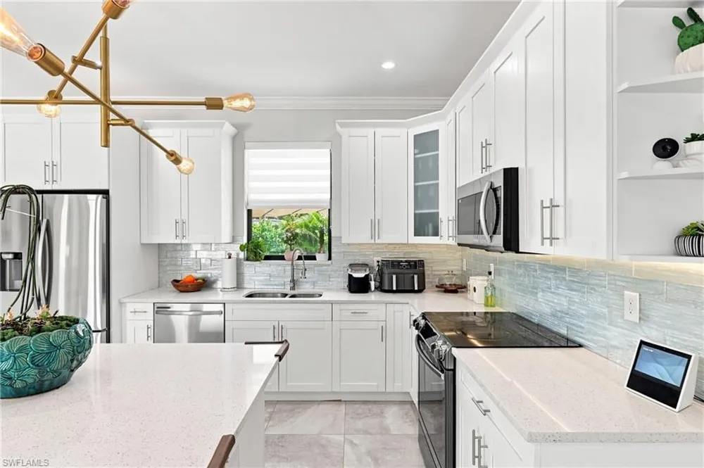 2885 41st Avenue NE Naples, FL 34120