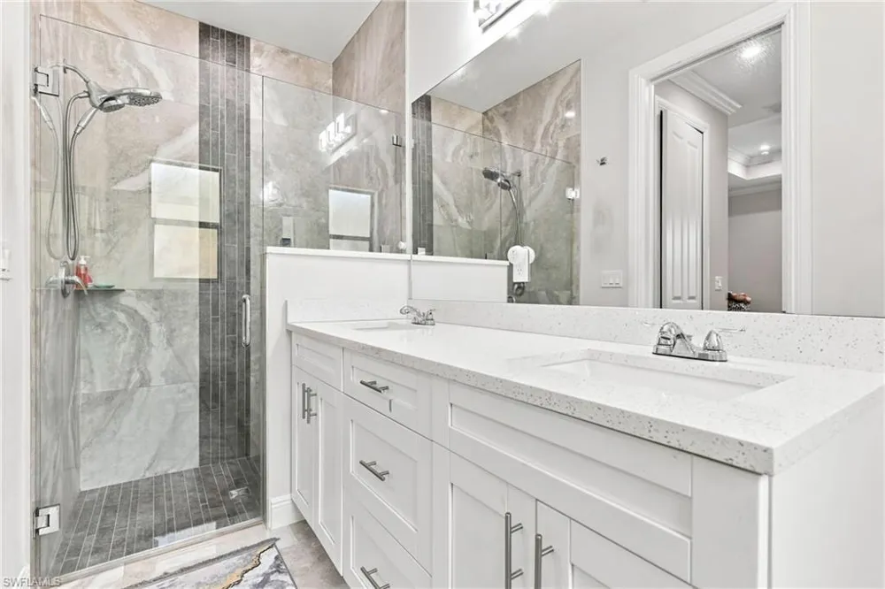 2885 41st Avenue NE Naples, FL 34120