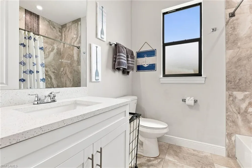 2885 41st Avenue NE Naples, FL 34120