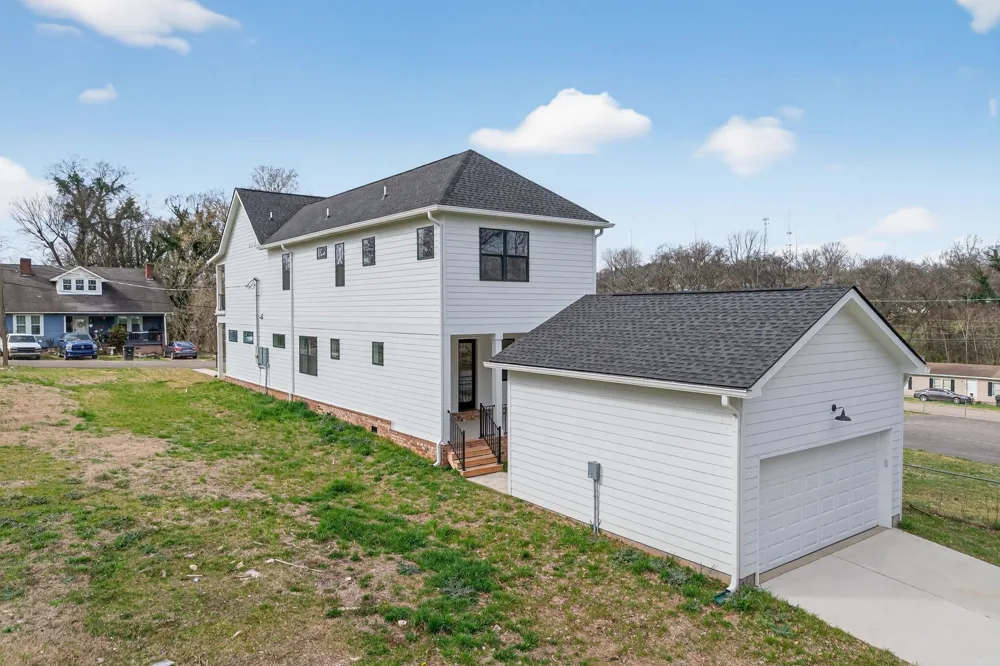 1109 Parker St Columbia, TN 38401