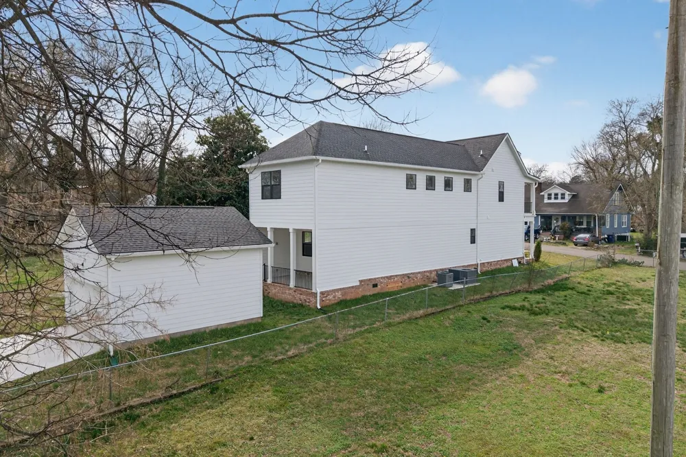 1109 Parker St Columbia, TN 38401