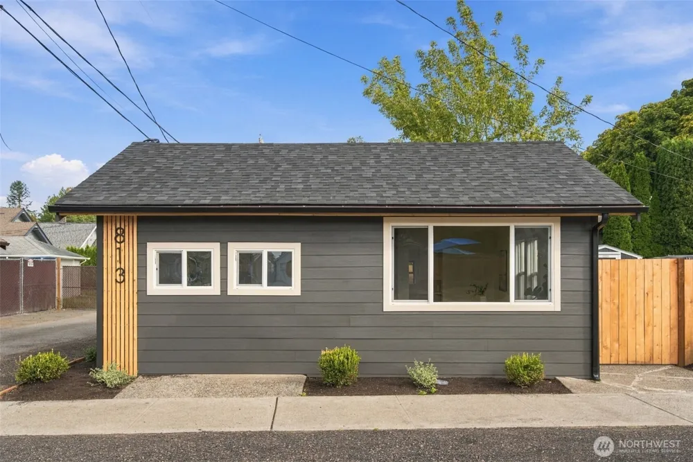 813 SE 2nd Street Auburn, WA 98002