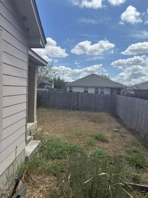 112 Azolar Street San Marcos, TX 78666
