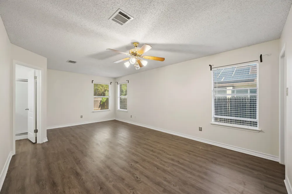 1406 Pigeon View Street Round Rock, TX 78665