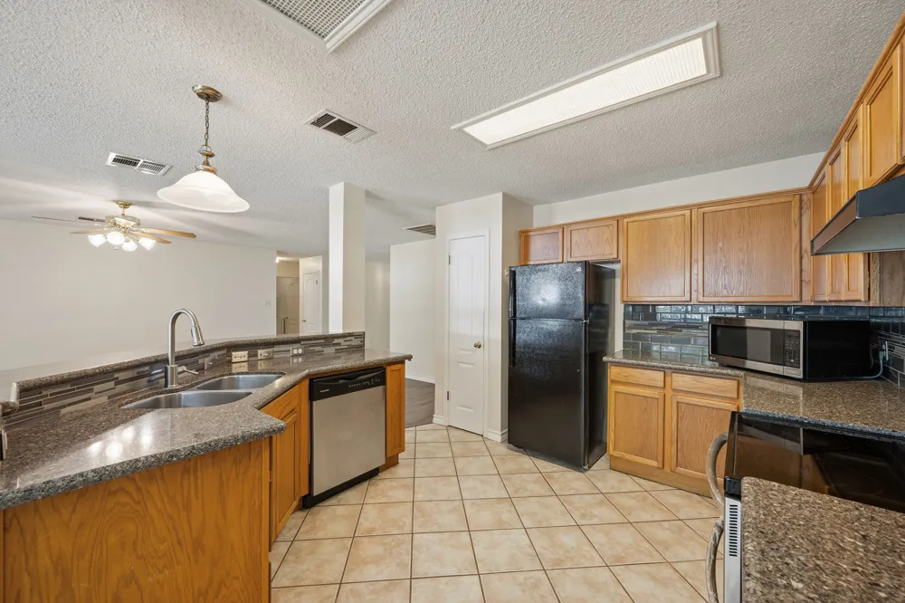 1406 Pigeon View Street Round Rock, TX 78665