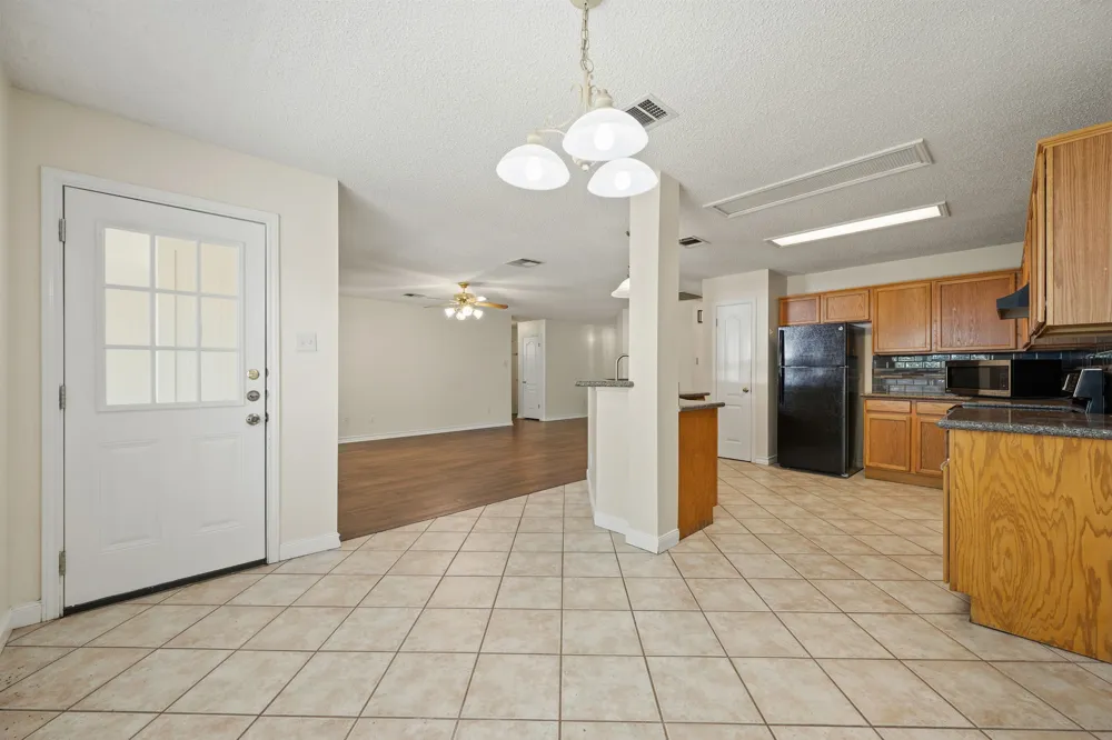 1406 Pigeon View Street Round Rock, TX 78665