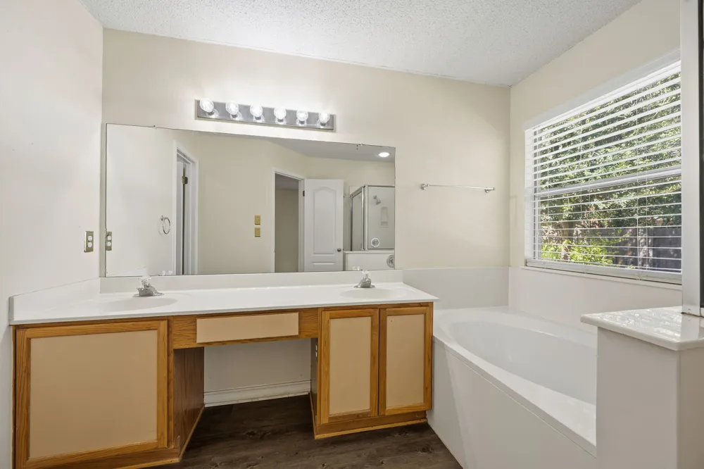 1406 Pigeon View Street Round Rock, TX 78665