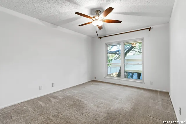 3246 CASTLEDALE DR #27 San Antonio, TX 78230