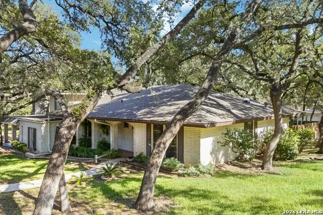 3246 CASTLEDALE DR #27 San Antonio, TX 78230