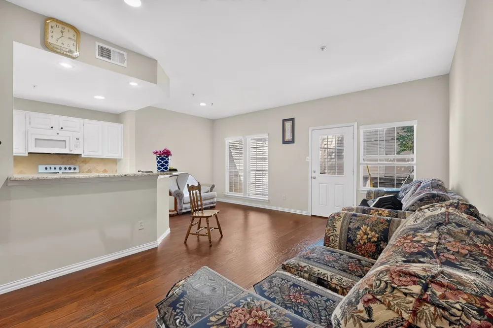 5565 Preston Oaks Road #117 Dallas, TX 75254
