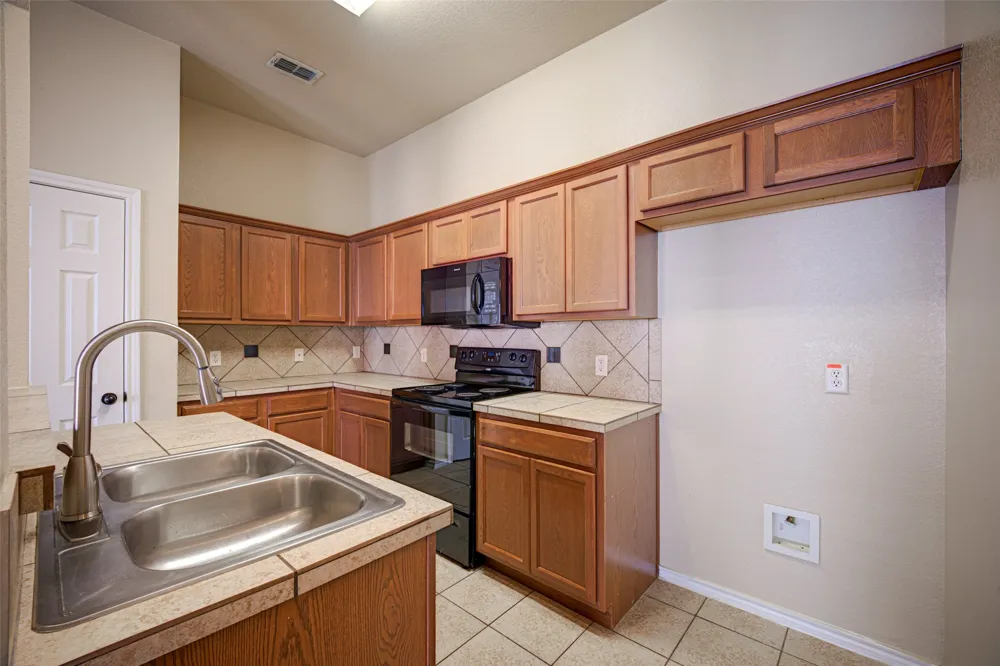1314 Piedmont Drive Mansfield, TX 76063