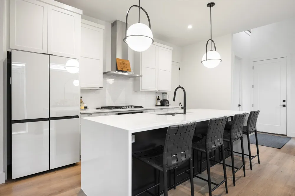 416 Grandview Avenue Dallas, TX 75223