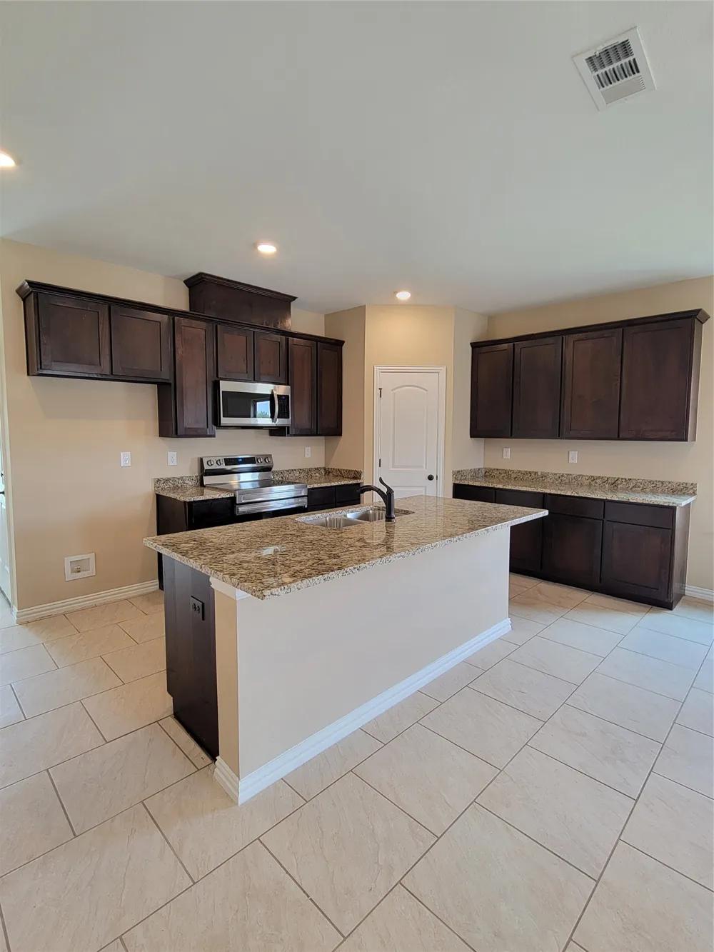 108 Canales Circle Greenville, TX 75401