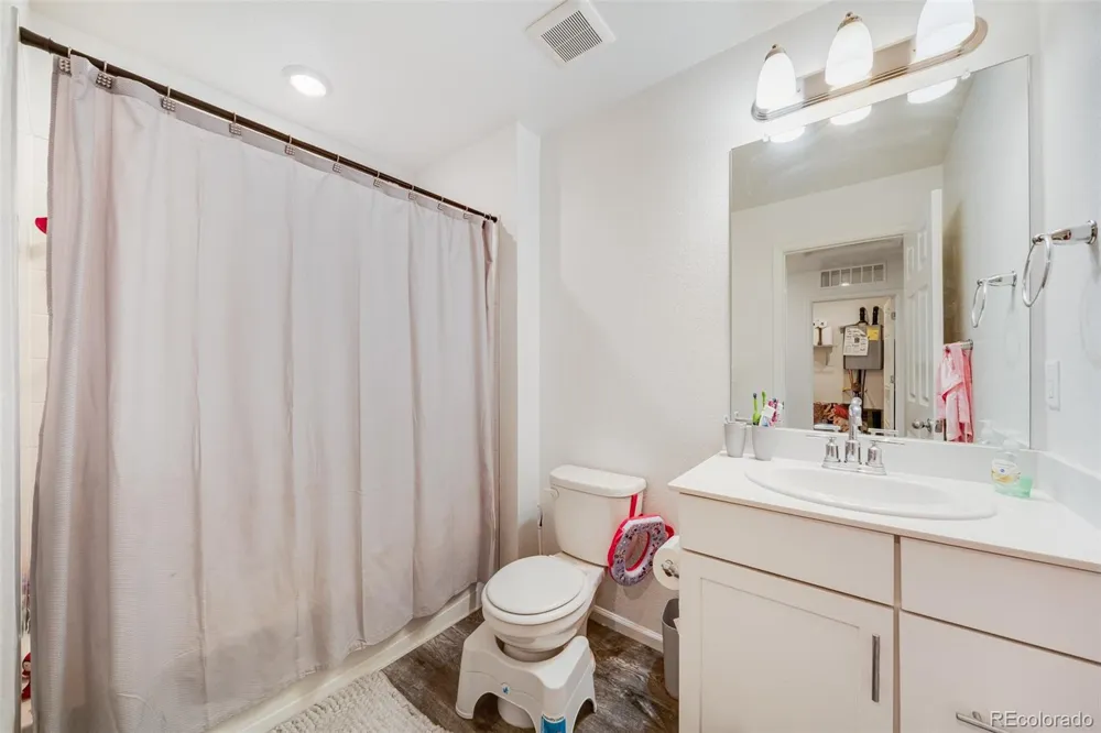 21538 E 59th Place Aurora, CO 80019