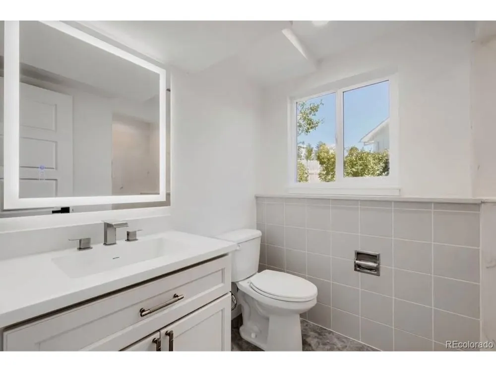 3817 Midsummer Lane Colorado Springs, CO 80917