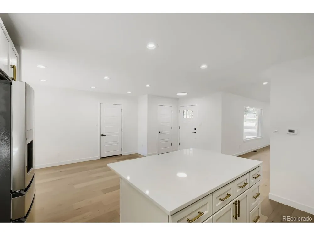 3817 Midsummer Lane Colorado Springs, CO 80917