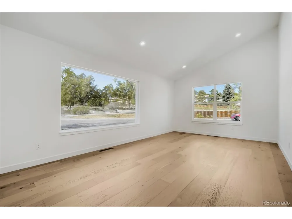3817 Midsummer Lane Colorado Springs, CO 80917
