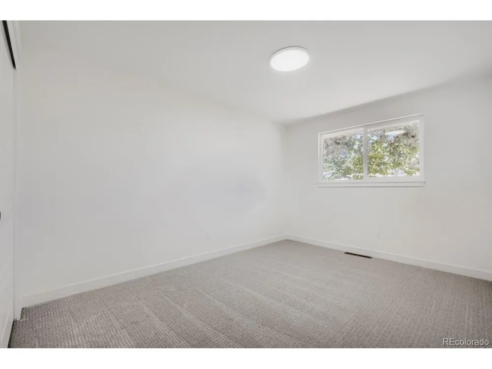 3817 Midsummer Lane Colorado Springs, CO 80917