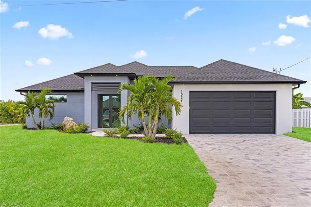 1024 NE 1st Place Cape Coral, FL 33909