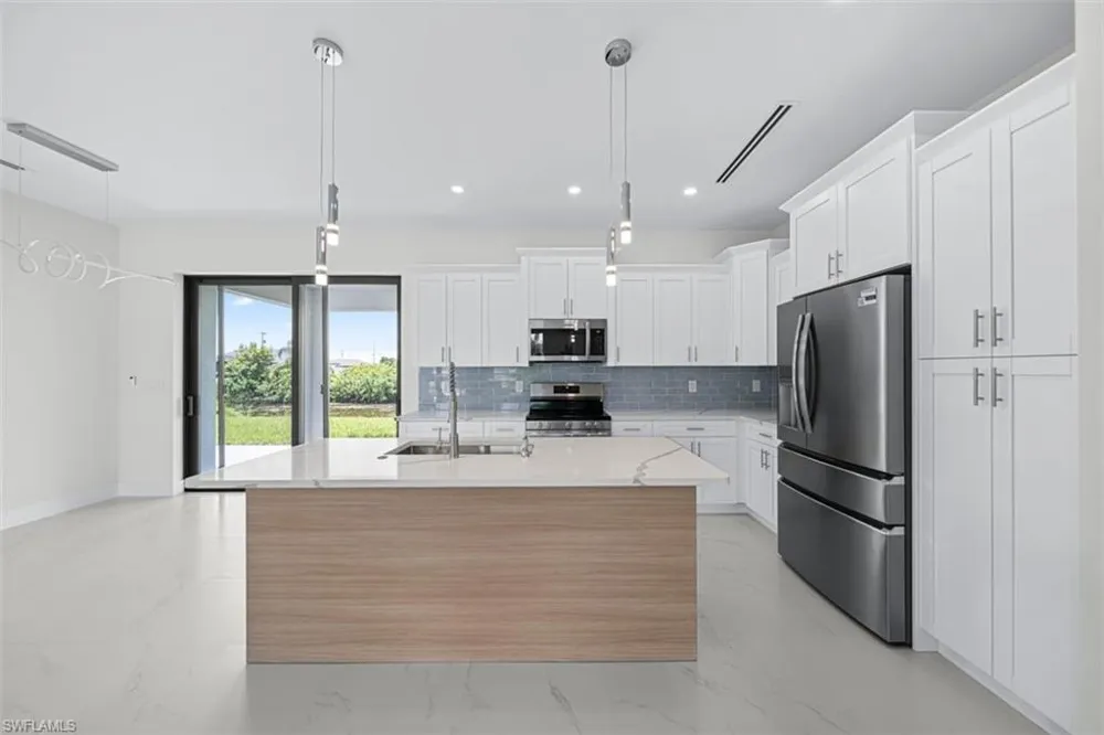 1024 NE 1st Place Cape Coral, FL 33909