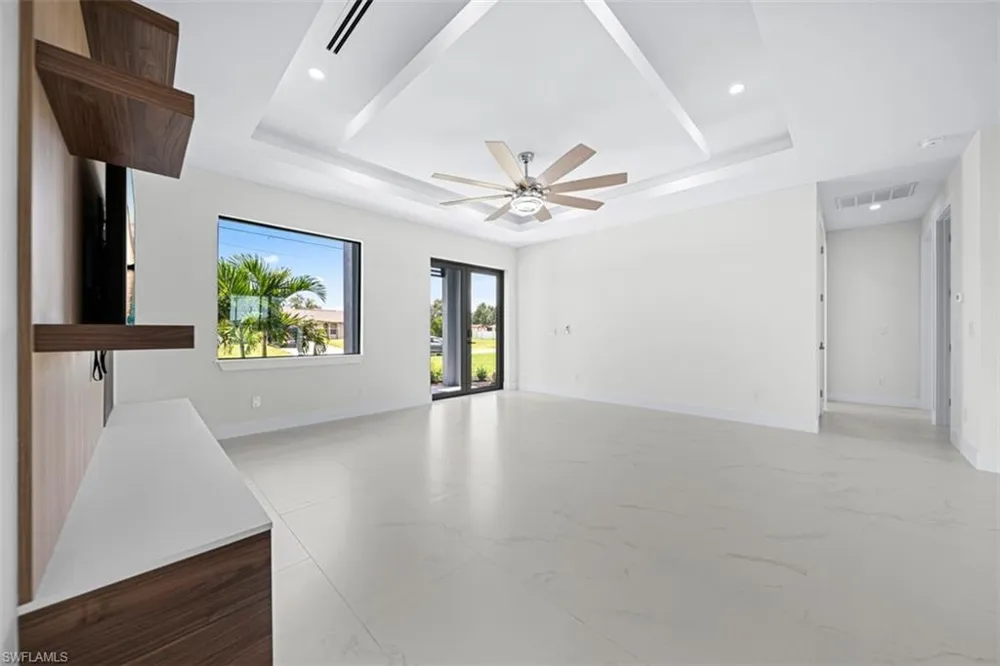 1024 NE 1st Place Cape Coral, FL 33909