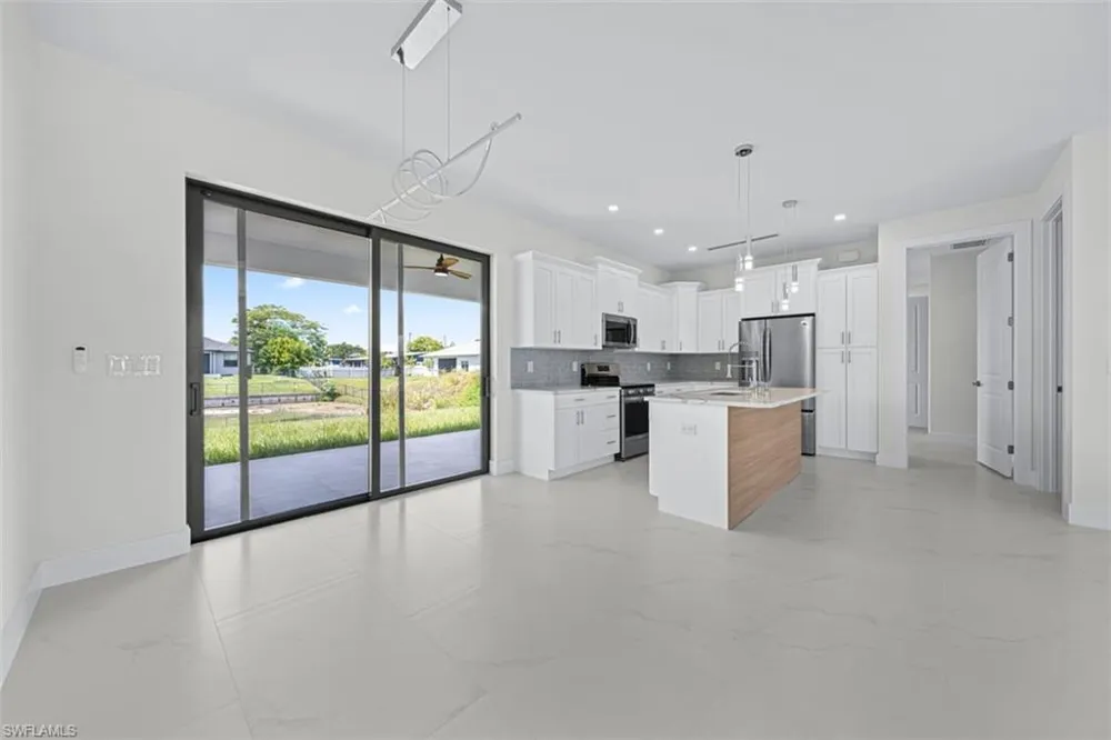 1024 NE 1st Place Cape Coral, FL 33909