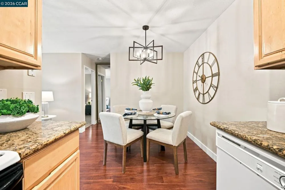 1447 Marchbanks Dr #1 Walnut Creek, CA 94598