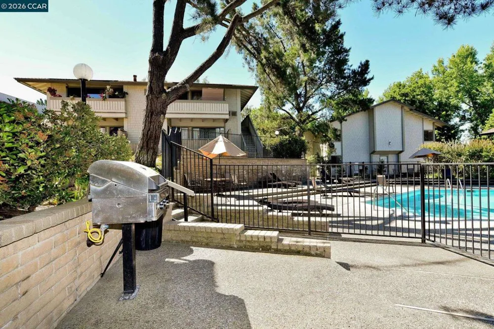 1447 Marchbanks Dr #1 Walnut Creek, CA 94598