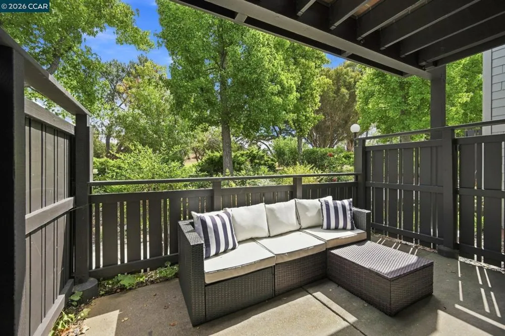 1447 Marchbanks Dr #1 Walnut Creek, CA 94598