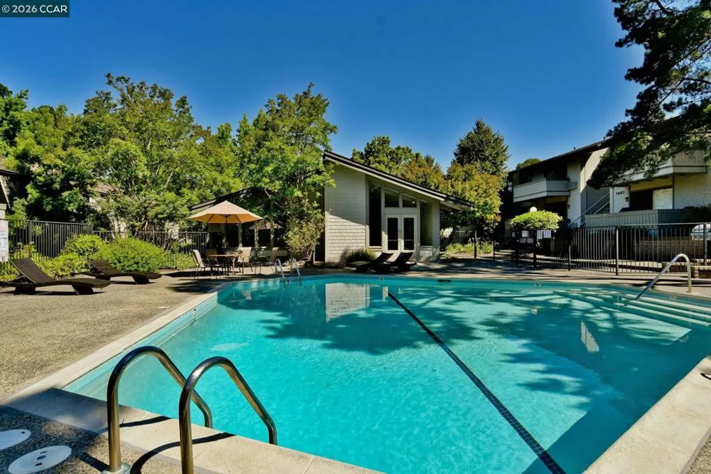 1447 Marchbanks Dr #1 Walnut Creek, CA 94598