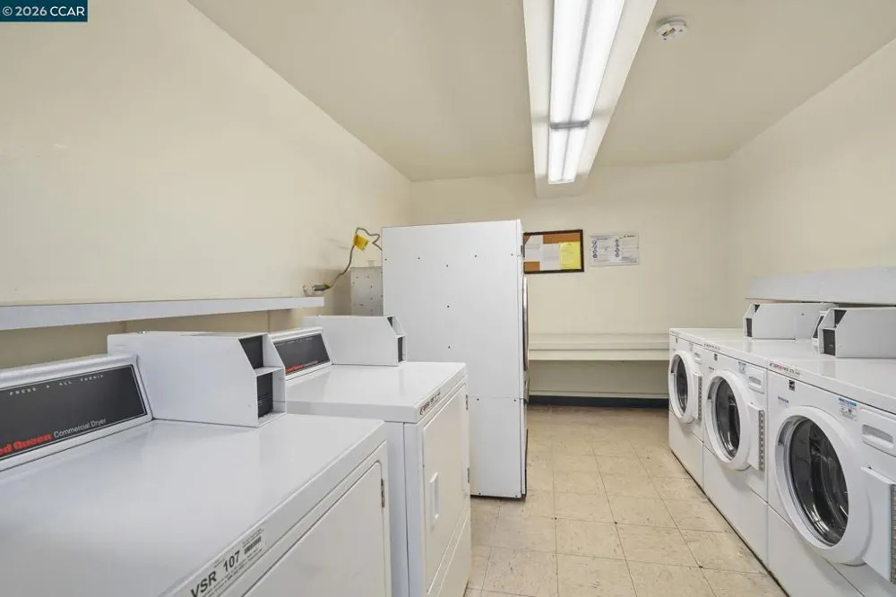 1447 Marchbanks Dr #1 Walnut Creek, CA 94598