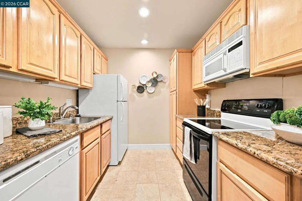 1447 Marchbanks Dr #1 Walnut Creek, CA 94598