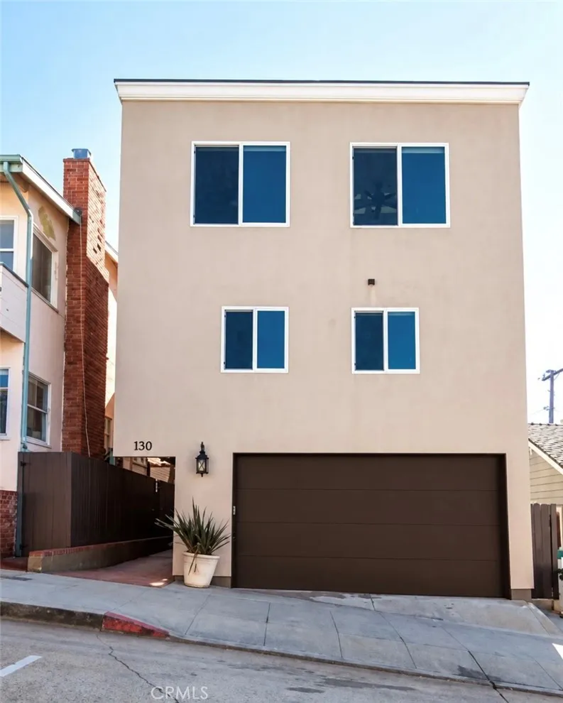 130 30th Street Hermosa Beach, CA 90254