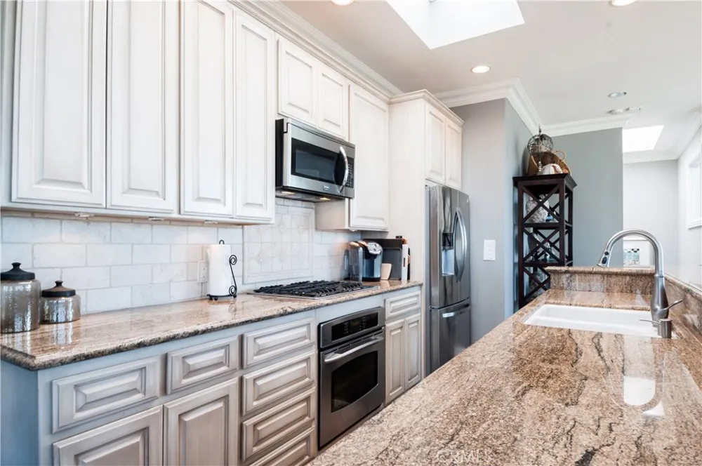 130 30th Street Hermosa Beach, CA 90254