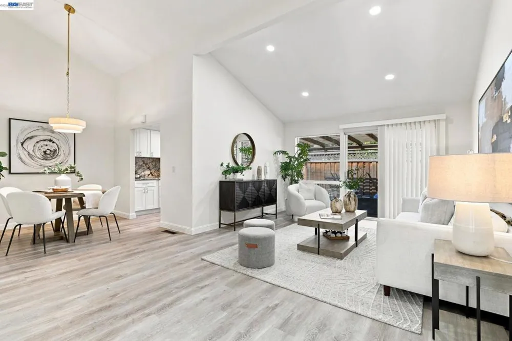 1371 Cherrywood Sq San Jose, CA 95117