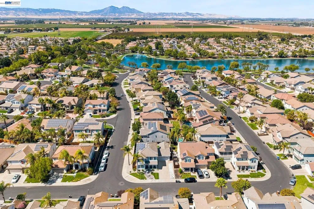 3694 OTTER BROOK LOOP Discovery Bay, CA 94505