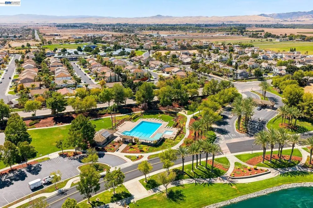 3694 OTTER BROOK LOOP Discovery Bay, CA 94505