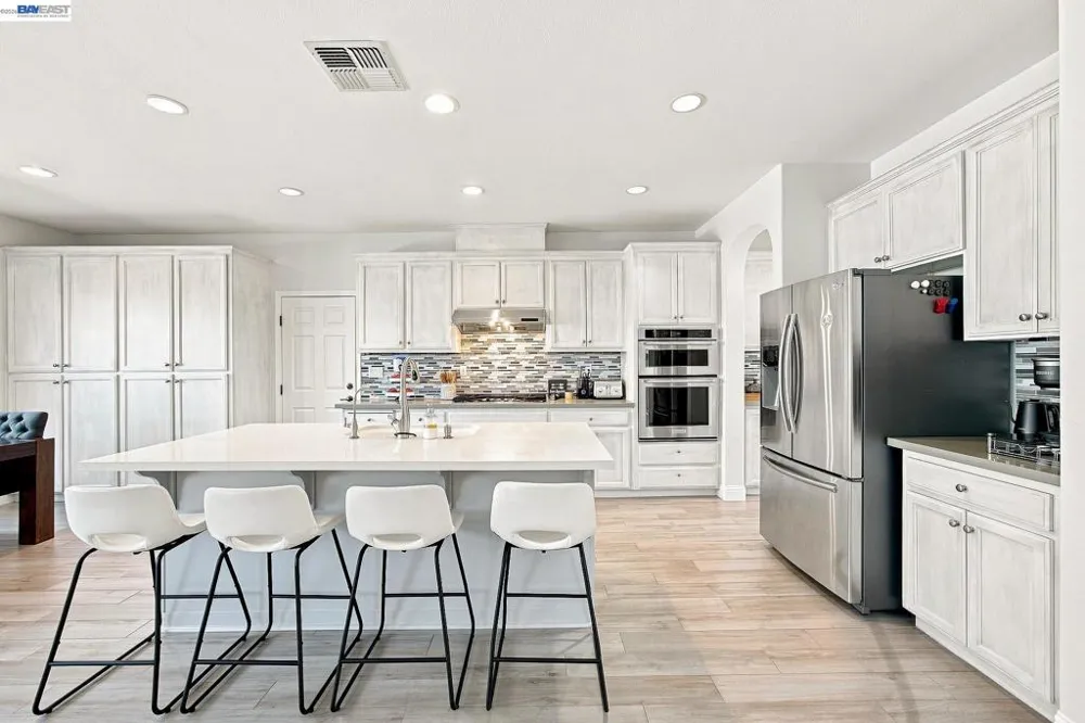 3694 OTTER BROOK LOOP Discovery Bay, CA 94505
