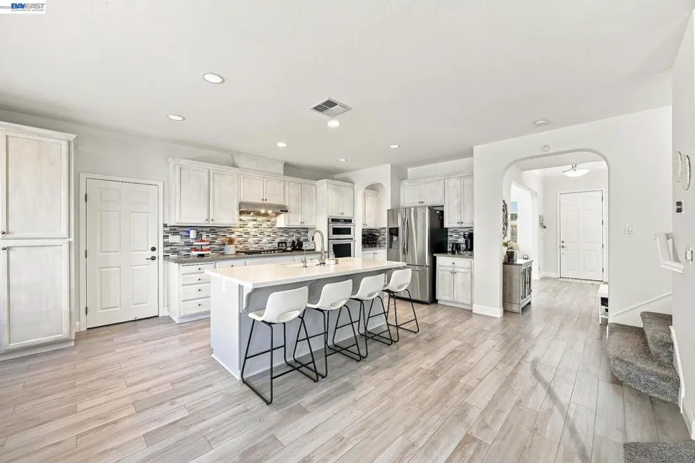 3694 OTTER BROOK LOOP Discovery Bay, CA 94505