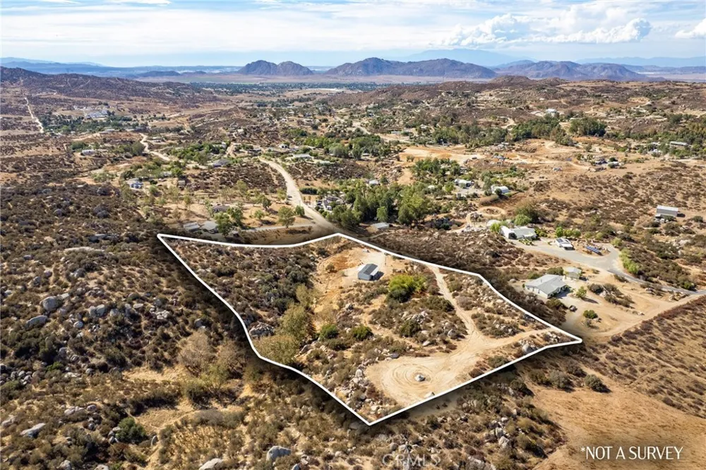 34053 Buckboard Nuevo, CA 92567