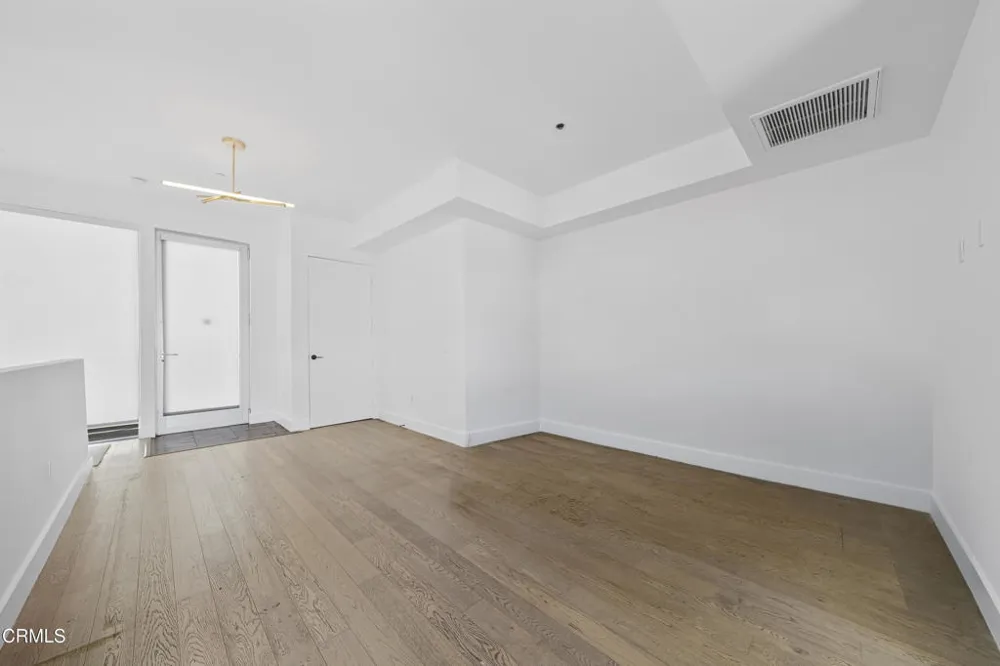 1345 Havenhurst #16 West Hollywood, CA 90046