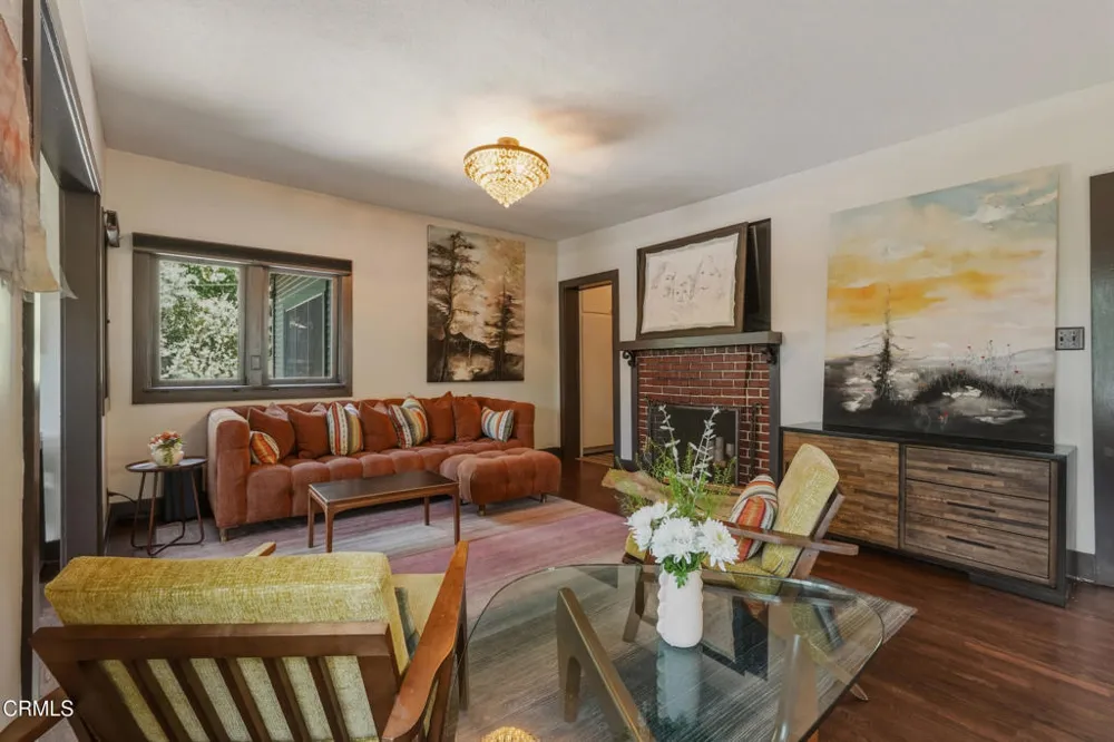 467 E Sacramento Street Altadena, CA 91001