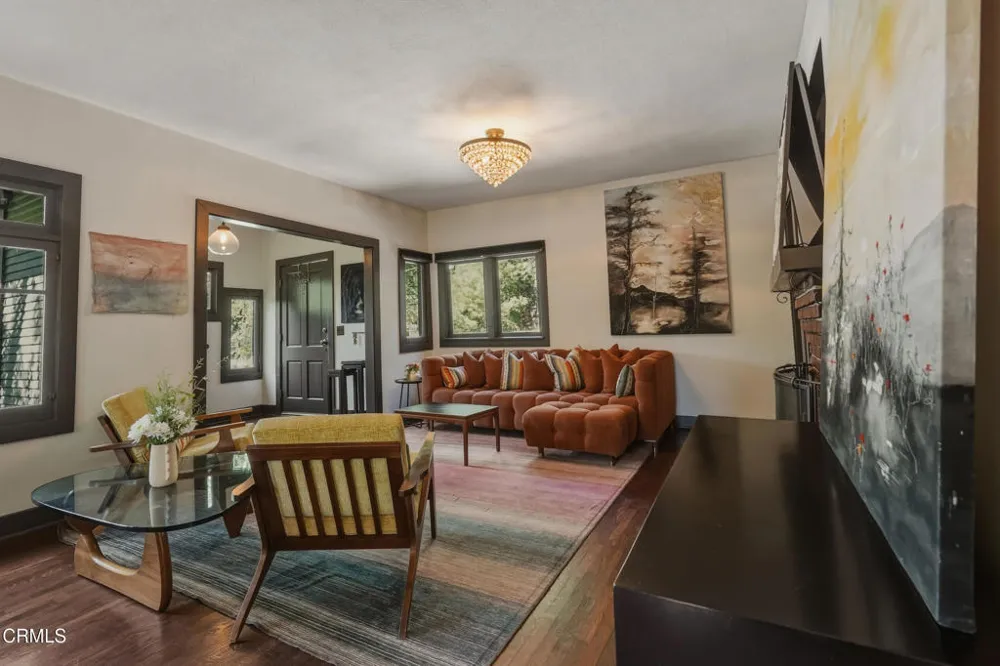 467 E Sacramento Street Altadena, CA 91001