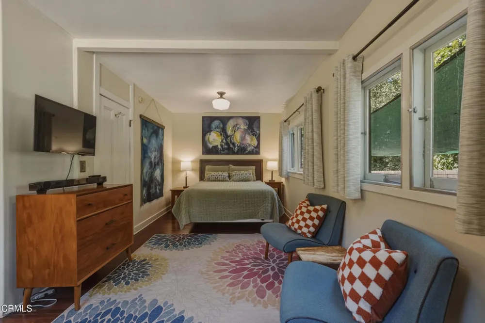 467 E Sacramento Street Altadena, CA 91001