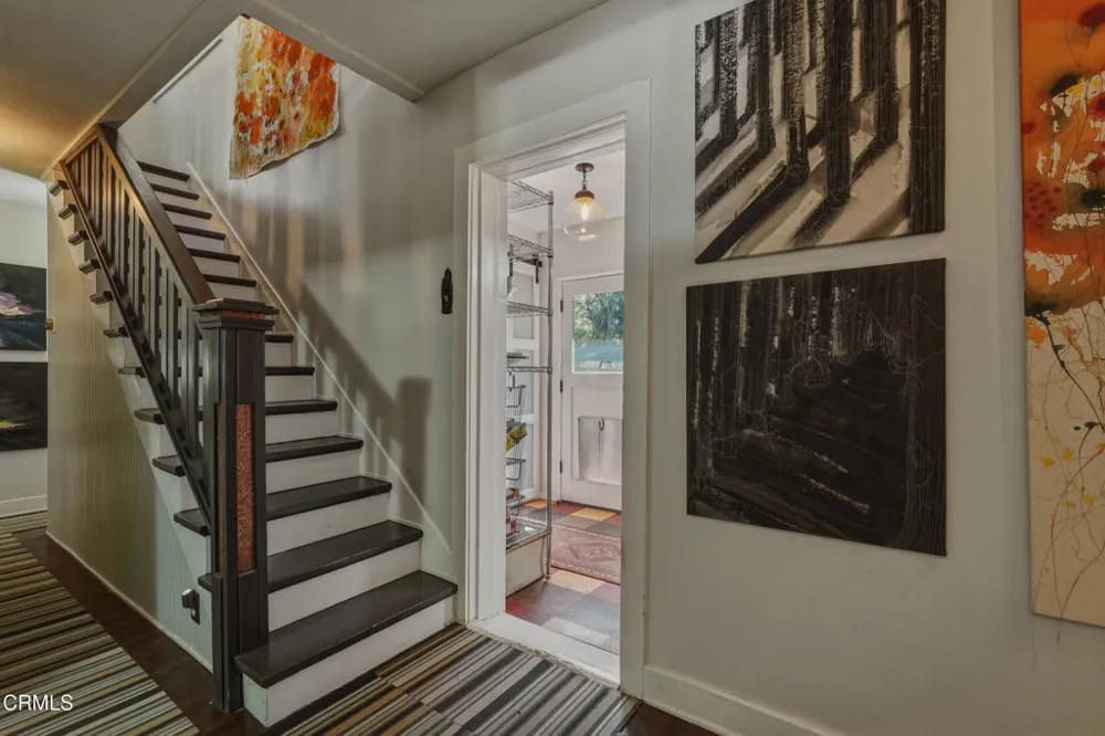 467 E Sacramento Street Altadena, CA 91001