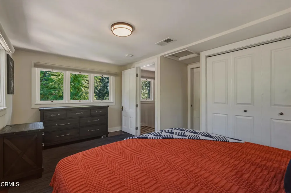 467 E Sacramento Street Altadena, CA 91001