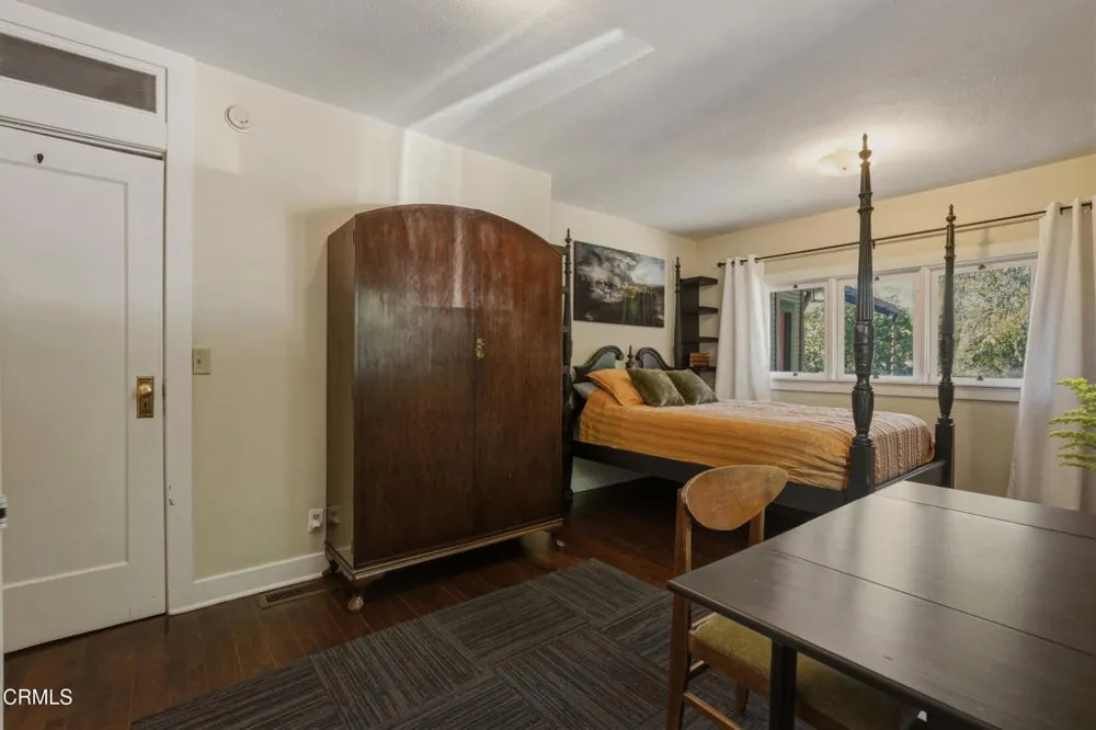 467 E Sacramento Street Altadena, CA 91001