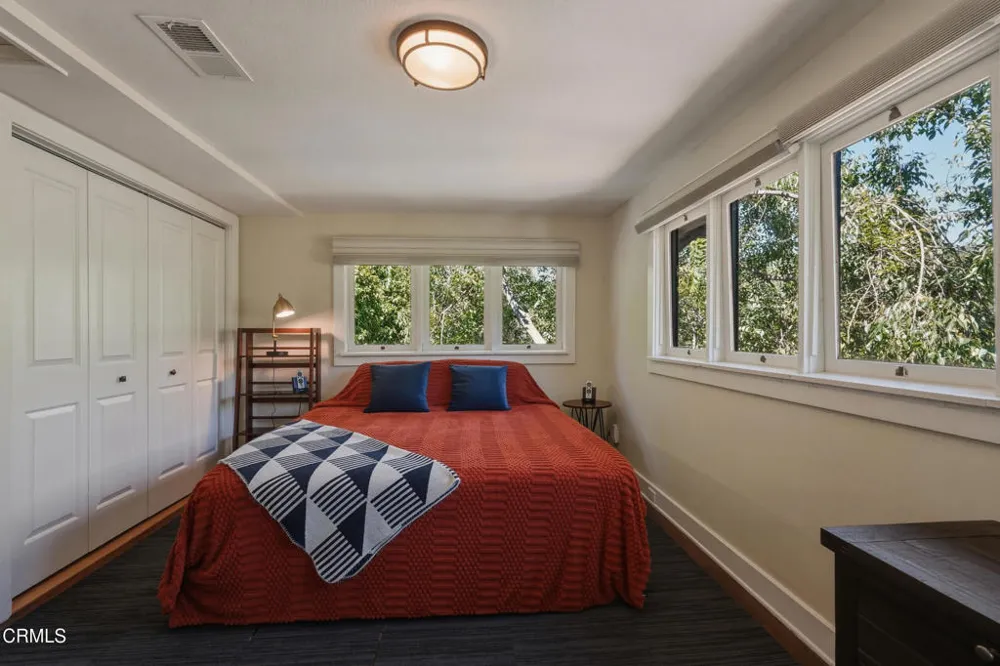 467 E Sacramento Street Altadena, CA 91001