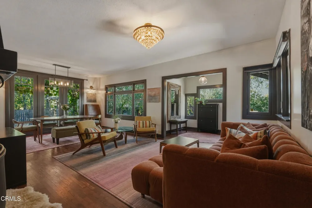 467 E Sacramento Street Altadena, CA 91001