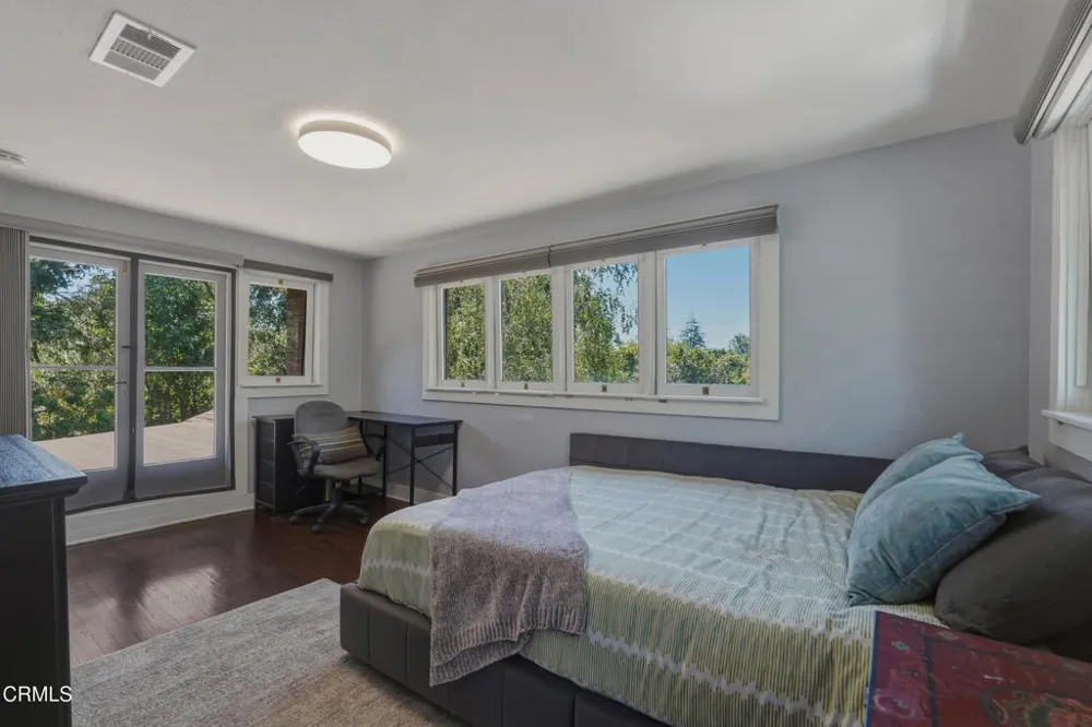 467 E Sacramento Street Altadena, CA 91001